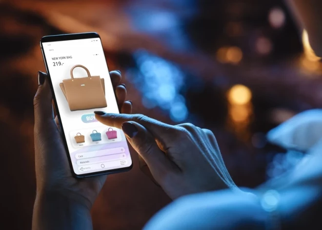 Pētījums: šogad vairāk nekā puse Latvijas iedzīvotāju iegādājušies apģērbu un aksesuārus ārvalstu interneta veikalos