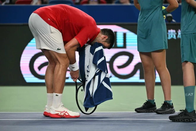 Otrdien serbu zvaigzne Novaks Džokovičs piedzīvoja vienu no šīs sezonas izaicinošākajiem mačiem.