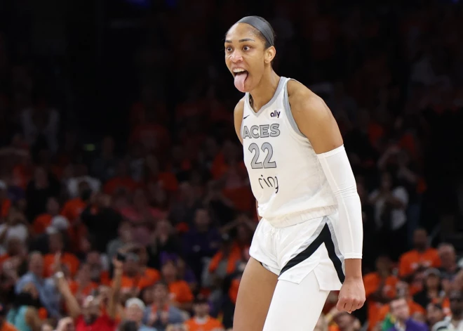 Laksas pārstāvētā "Mercury" atspēlējas, taču galotnē zaudē arī trešajā WNBA finālsērijas spēlē