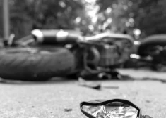 Iereibuša motociklista izraisītā negadījumā Tukuma novadā gājis bojā bērns