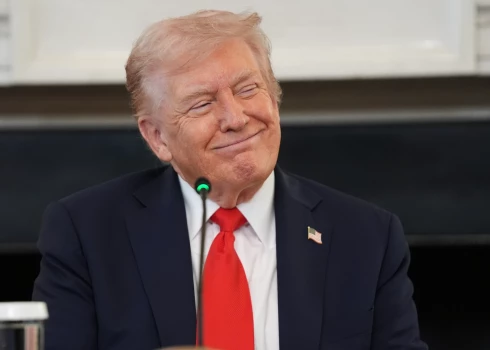 Дональд Трамп давно мечтает о Нобелевской премии.