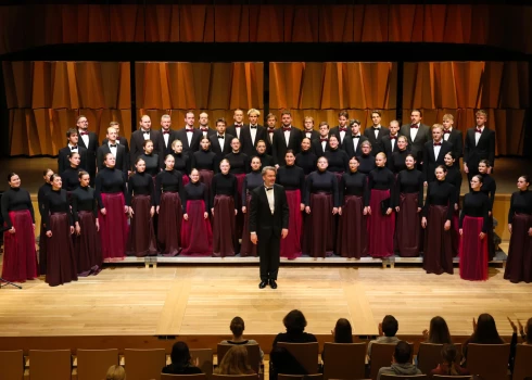 Koru un ansambļu konkurss “Cēsis” iedibina jaunu Latvijas dziedāšanas svētkus.
