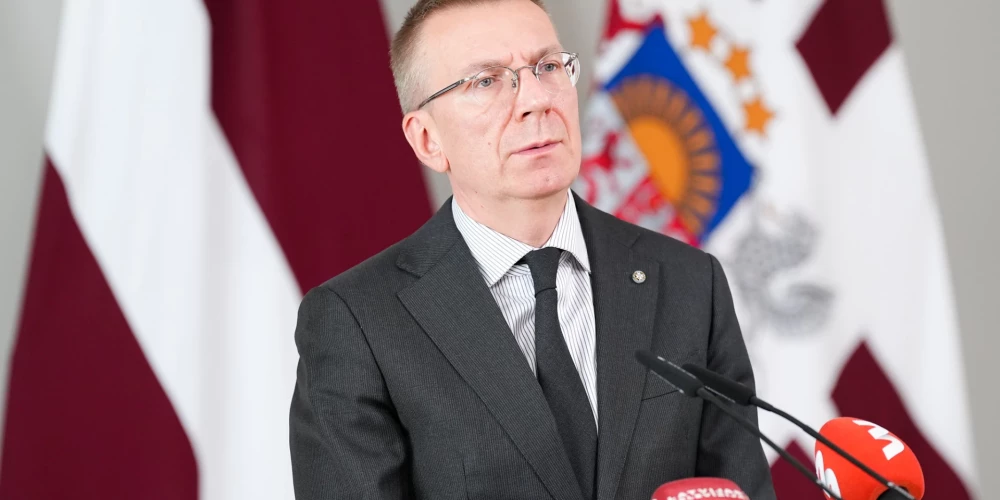 Valsts prezidents Edgars Rinkēvičs aicina Eiropu paātrināt ieguldījumus aizsardzībā un gaisa telpas aizsardzībā.