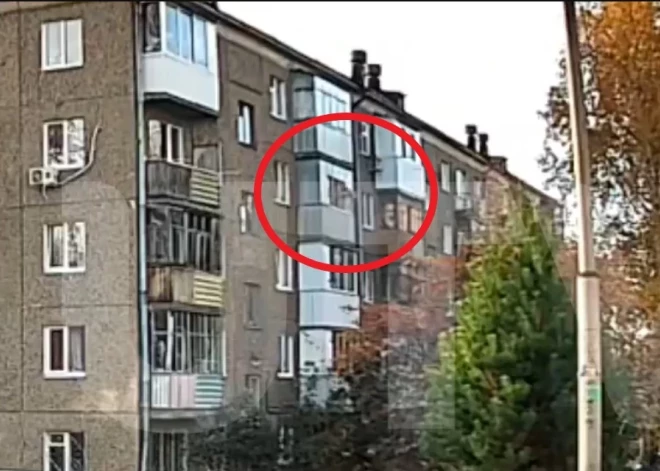 ВИДЕО: в России неадекватный отец выбросил трехлетнюю дочь в окно четвертого этажа