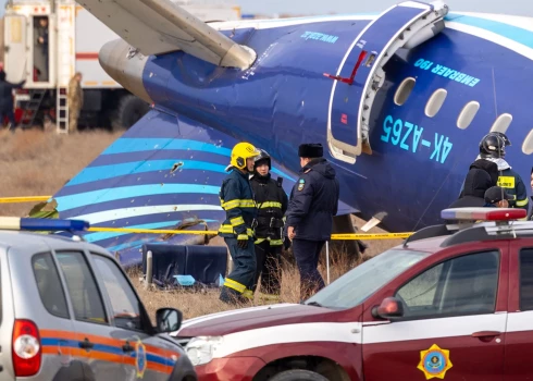  Pērn 25. decembrī Kazahstānā avarēja Azerbaidžānas aviokompānijas "Azerbaijan Airlines" pasažieru lidmašīna, kurā atradās 67 cilvēki, no kuriem 38 gāja bojā. 