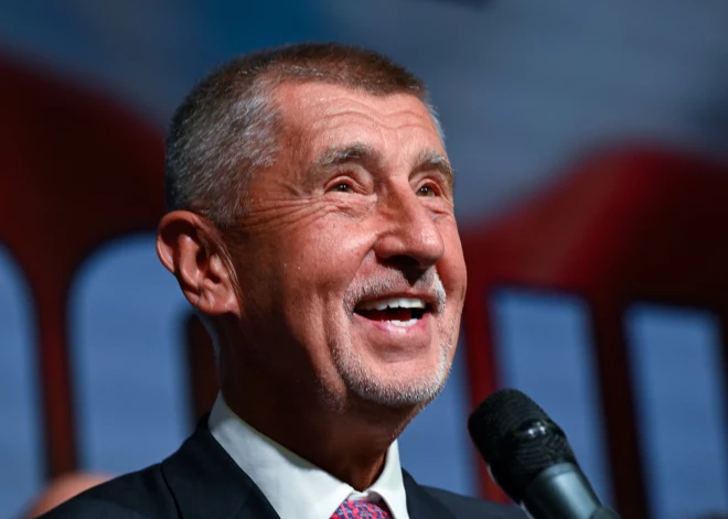 Andrejs Babišs: "Tikko runāju ar Ukrainas prezidentu Volodimiru Zelenski"