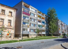 Kontrolieri turpinās apciemot Daugavpils iedzīvotājus viņu mājās, brīdina pašvaldība