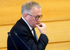 Министр финансов Арвил Ашераденс.