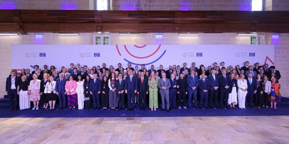 No 8. līdz 9. oktobrim Valletā, Maltā, norisinājās 10. Eiropas Padomes jaunatnes ministru konference “Jaunieši demokrātijai: jauniešu perspektīva darbībā”.