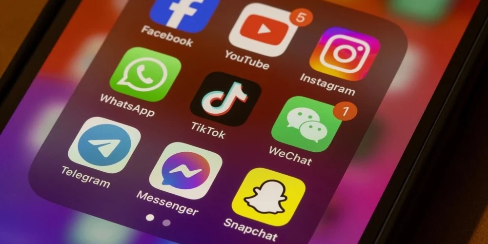 Соцсетей стало слишком много.