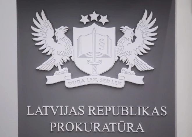 Bijušās VID amatpersonas, iespējams, piesavinājušās vairākus tūkstošus eiro