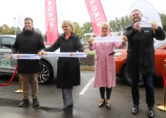 FOTO: Latvijā jauns elektroauto uzlādes tīkls! To atklāj “VIADA Baltija” un “Elektrum Drive”