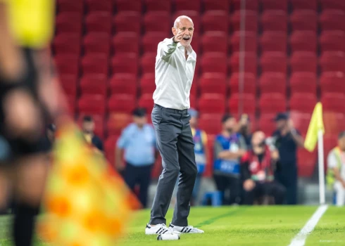 Itāļu treneris Paolo Nikolato visas trīs uzvaras ar Latvijuas izlasi izcīnījis ar identisku rezultātu 1:0. 