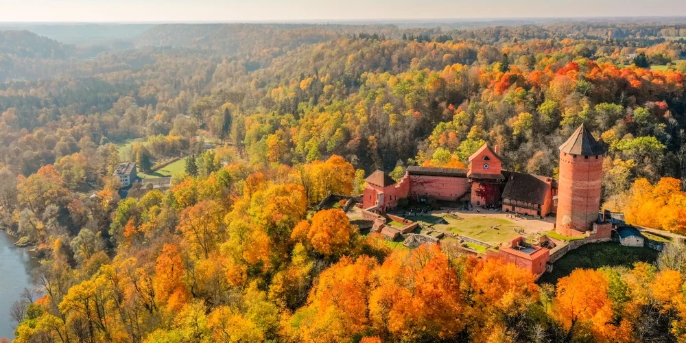 Сигулда тонет в золоте осени!