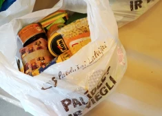 В Екабпилсе пенсионер остался без продуктовой помощи - все потому, что он "жульничал"?