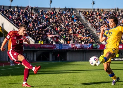 Vladislavam Gutkovskim šajā mačā pēc ilgas atkārtojumu skatīšanās vienu vārtu guvumu neieskaitīja.