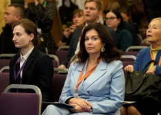 Līga Kozlovska, Ramona Petraviča, Valdis Maslovskis – cik deputāti saņem kompensācijās?