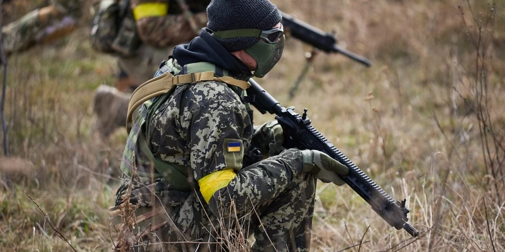 Eiropas Savienība virzās uz iesaldēto Krievijas līdzekļu novirzīšanu karā cietušajai Ukrainai.