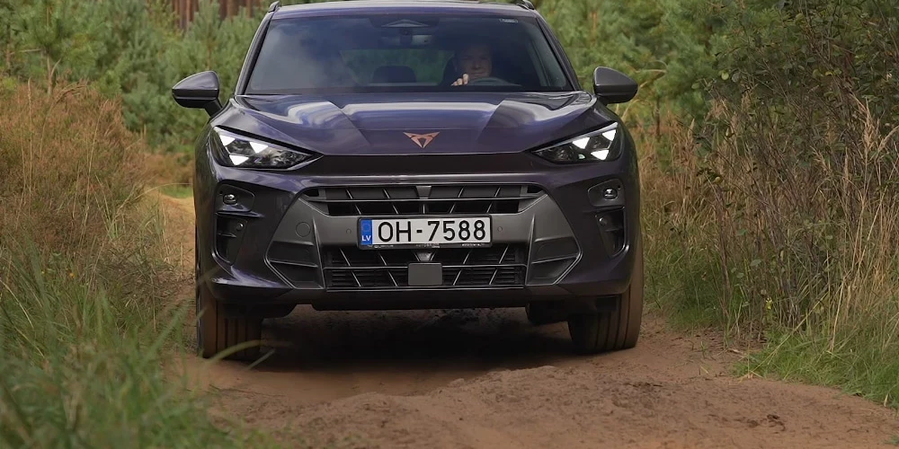 Lai izmantotu Cupra pilnpiedziņu, nav nekas jāprot vai īpaši jādara. 
