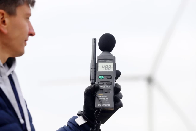 Trokšņu mērījumu rādītāji tiešā vēja elektrostacijas tuvumā.