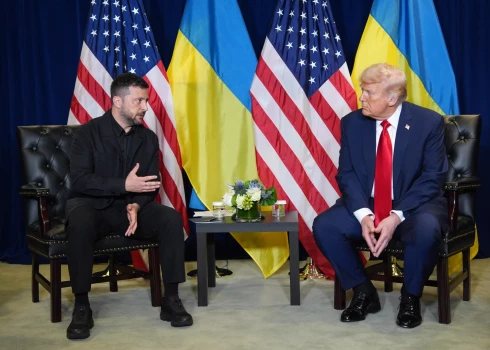 ASV prezidents Donalds Tramps pirmdien paziņoja, ka piektdien tiksies ar Ukrainas prezidentu Volodimiru Zelenski.