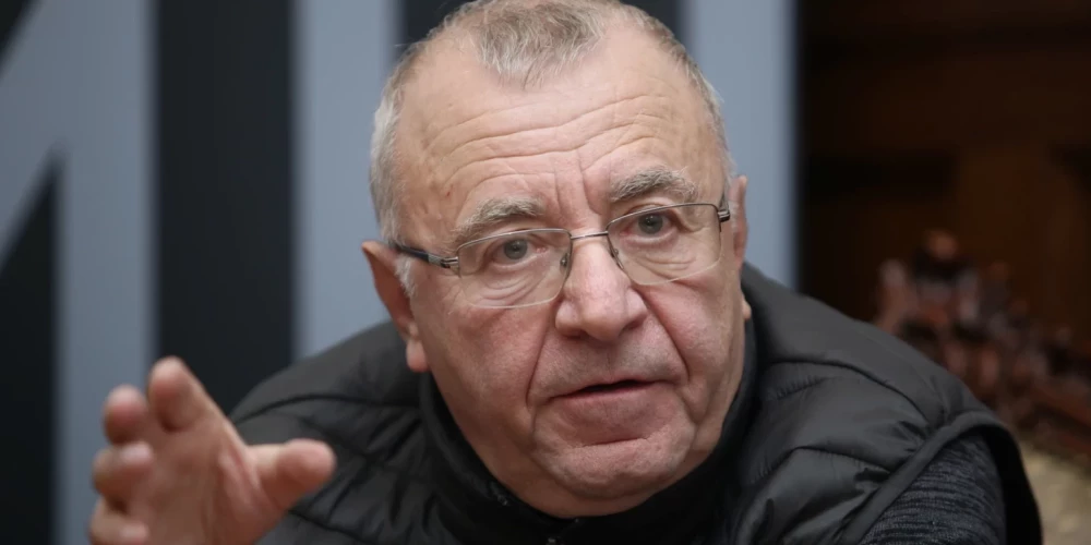 Яков Рафальсон.