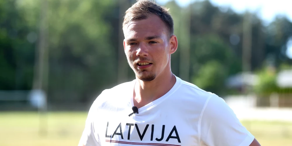 Latvijas vīriešu volejbola izlases spēlētājs Kristaps Šmits.