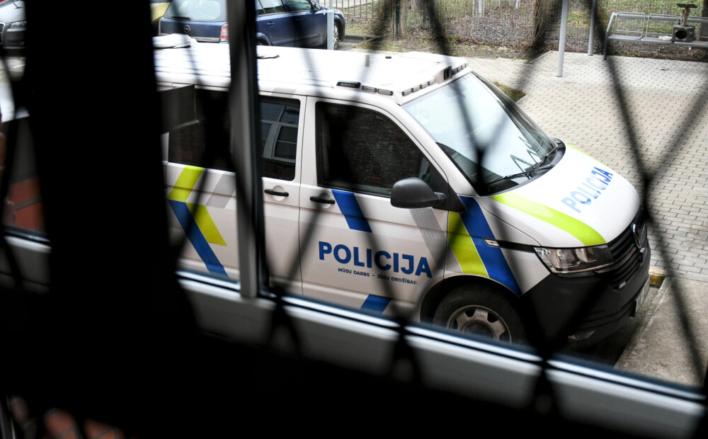 Kliedzienus dzirdēja vairākkārt: policiju pārsteidz kaimiņu vienaldzība pret smagu vardarbību ģimenē Liepājā