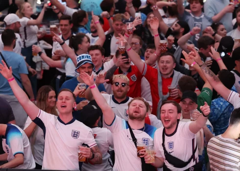 Anglijas futbola fani ir vieni no kaislīgākajiem pasaulē, taču iemantojuši nelabu slavu ar huligānismu