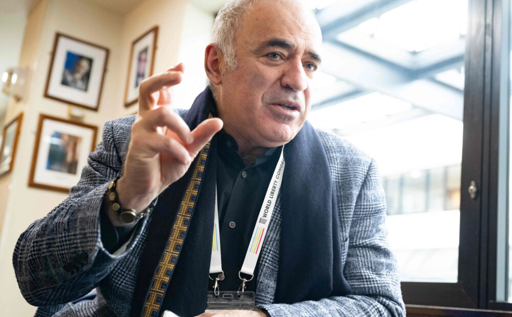 Krievijā par "teroristiem" pasludina pasaules eksčempionu šahā Kasparovu, ekspremjeru Kasjanovu, bijušo "Jukos" īpašnieku Hodorkovski un citus "Pretkara komitejas" ekonomistus, juristus, aktierus. Viņiem draud pat mūža ieslodzījums