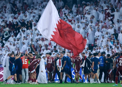 Kataras spēlētāji līksmo pēc iekļūšanas 2026. gada Pasaules kausa finālturnīrā