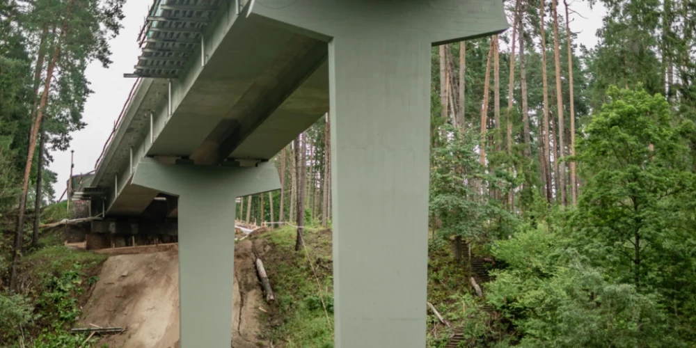 Atvērta satiksme uz Lorupes viadukta un jaunajā rotācijas aplī