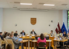 Jūrmalas dome nepaaugstina bērnudārzu auklīšu algu