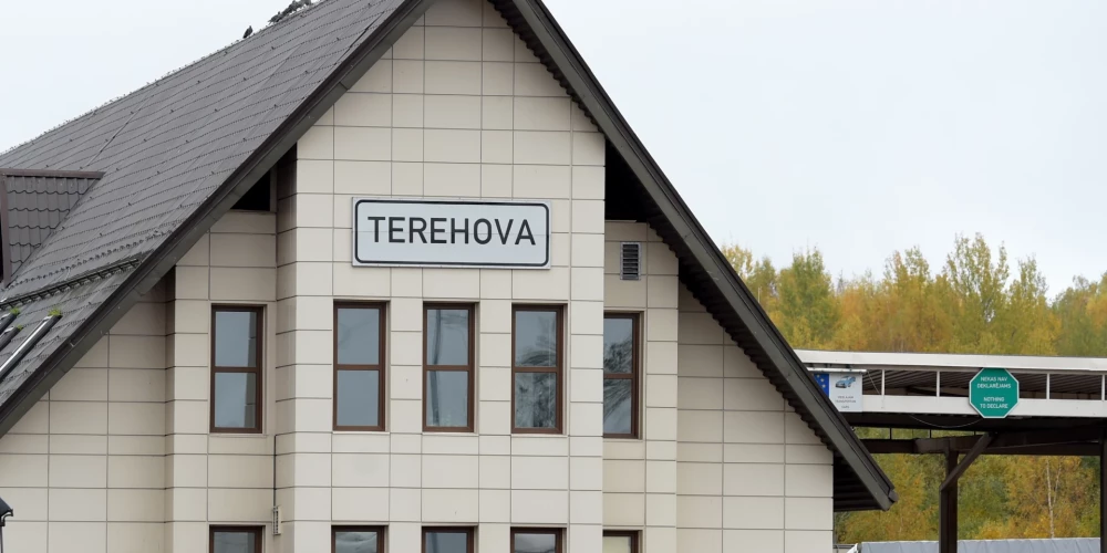 C 15 октября пересечение границы в Гребнево, Терехово и Патерниеки возможно только по предварительной регистрации.