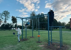 Sēļu ciemā uzstādīts jauns āra sporta komplekss