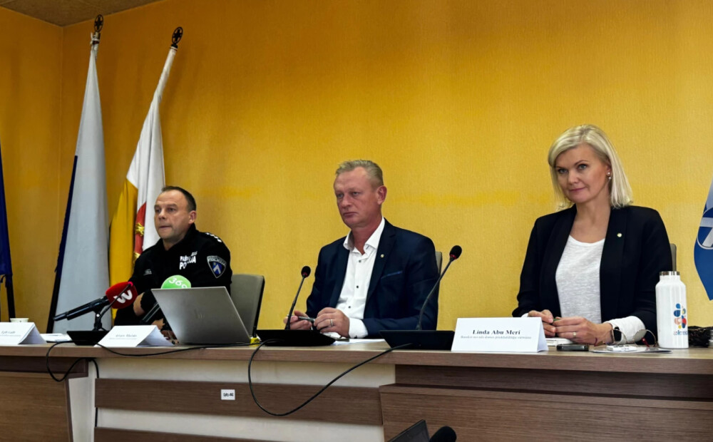 Saistībā ar suņu nošaušanu Bauskas novadā atstādināts pašvaldības policijas priekšnieks Egīls Gailis