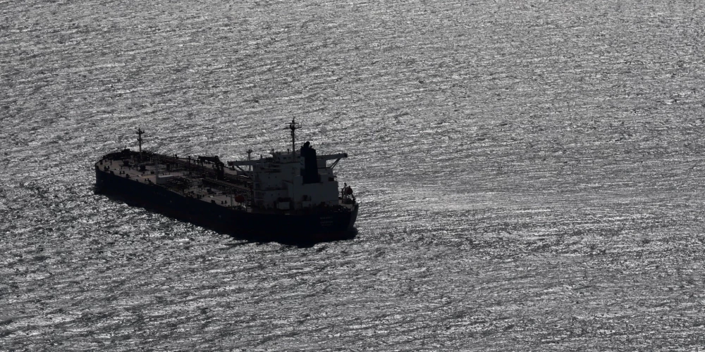 Tankkuģis "Boracay", kuru izmeklē Francijas iestādes. Tas tiek turēts aizdomās, ka pieder "ēnu flotilei".