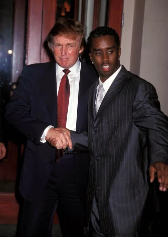 Donalds Tramps un reperis Diddy 2011. gadā.