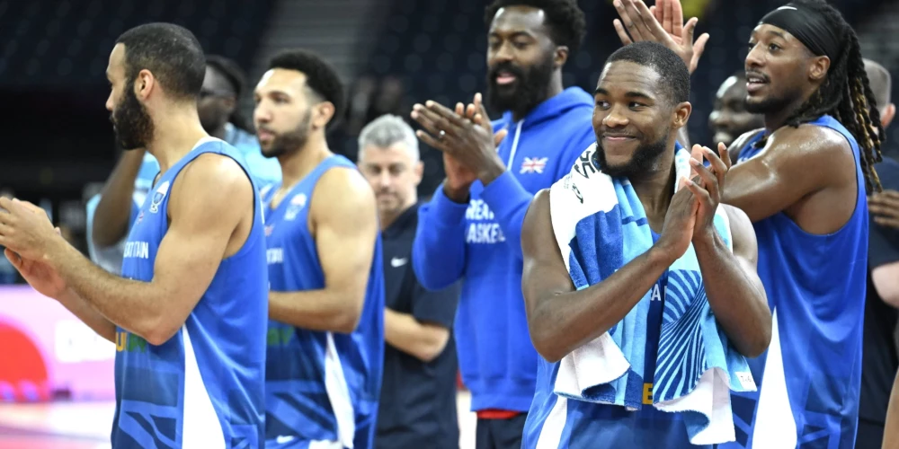 Lielbritānijas basketbola izlase šoruden piedalījās arī Eiropas čempionātā, kur pēc piedzīvotiem četriem zaudējumiem, pēdējā piektajā spēlē pārspēja Melnkalni, liedzot tai iekļūt astotdaļfinālā.