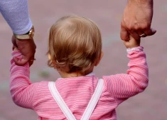 Население Латвии сокращается.