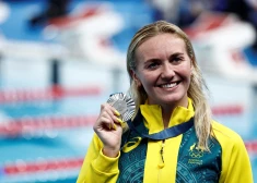 Austrālijas peldēšanas zvaigzne Titmusa 25 gadu vecumā pēkšņi pabeidz karjeru