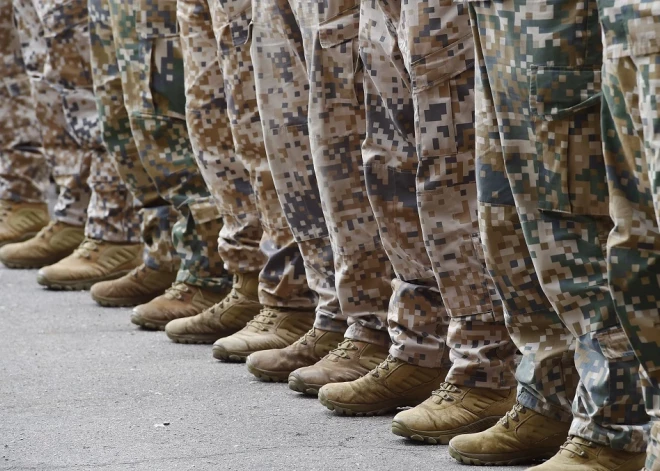 В Латвии расширяют круг людей, годных к военной службе: в земессарги будут брать даже не совсем здоровых