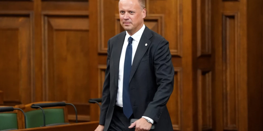 Saeimas deputāts Edgars Tavars norāda, ka nākamās valdības koalīciju varētu veidot AS, ZZS un NA.