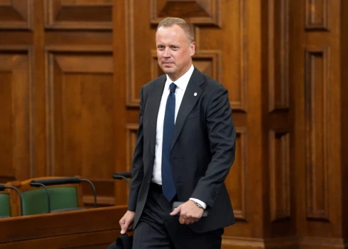 Saeimas deputāts Edgars Tavars norāda, ka nākamās valdības koalīciju varētu veidot AS, ZZS un NA.