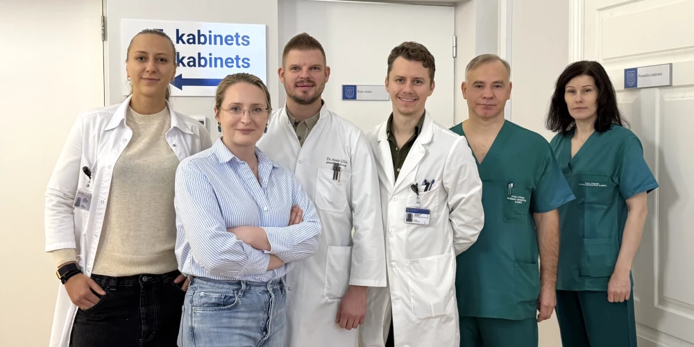 Operāciju veica Stradiņa slimnīcas Krūts slimību centra krūts ķirurģijas komanda, Dr. med. doc. Jeļenas Maksimenko vadībā.