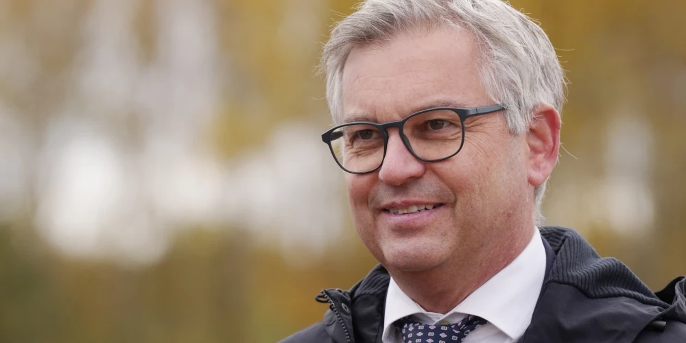 Eiropas Komisijas iekšlietu un migrācijas komisārs apmeklē Latvijas austrumu robežu, lai iepazītos ar aktuālo situāciju un informētu par infrastruktūras izbūves progresu.