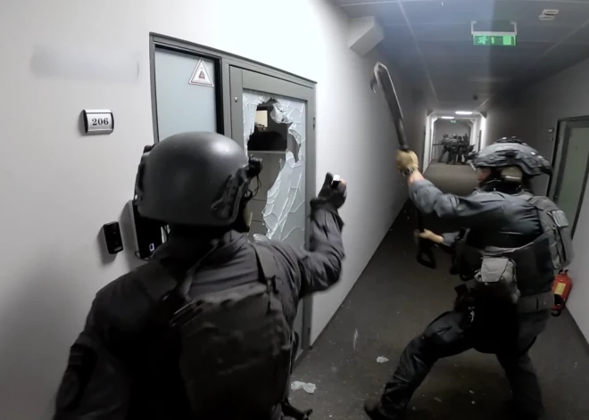 ВИДЕО: в рамках международной операции Госполиция задержала группировку мошенников, от которых пострадали минимум 3200 человек