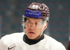 Roberts Mamčics nopelna trešo punktu šosezon, palīdzot "Energie" uzvarēt Čehijas ekstralīgas mačā