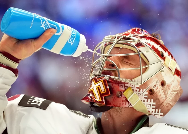 Gudļevskis atvaira 26 metienus, tomēr "Fischtown Pinguins" piedzīvo zaudējumu pēcspēles metienu sērijā
