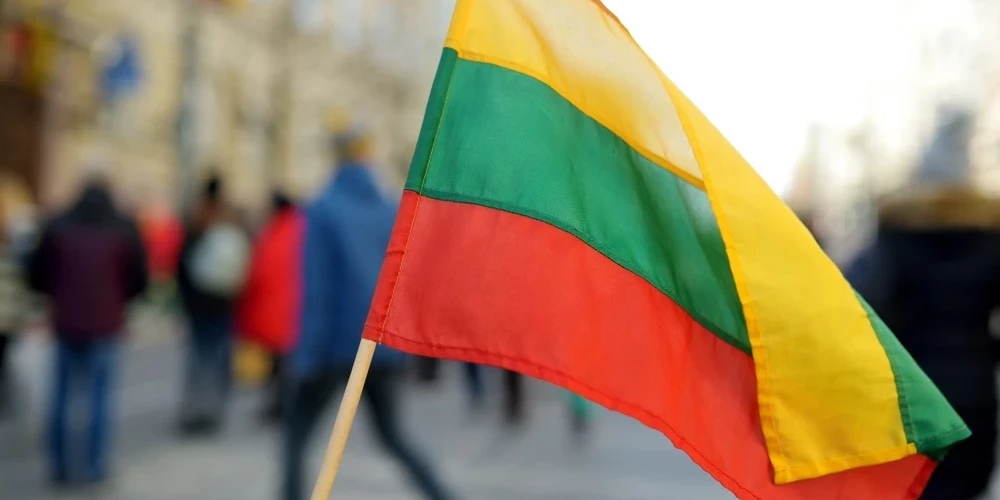 В Литве решили, что народ живет слишком хорошо.